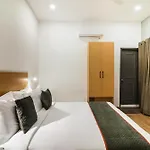 Super Townhouse Xotel