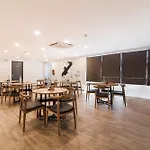 Super Townhouse Xotel