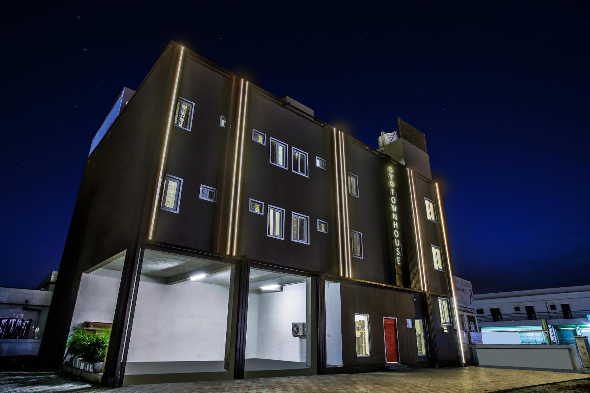 Super Townhouse Xotel Chennai